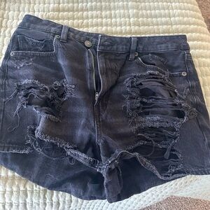 American eagle size 8 black Jean shorts